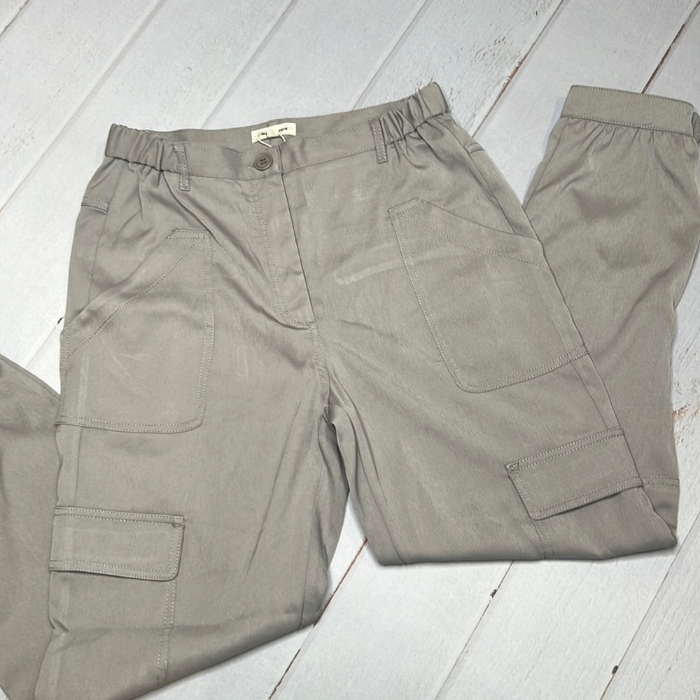NWT - Max Studio Soft Twill Cargo Jogger Pant - Size Small